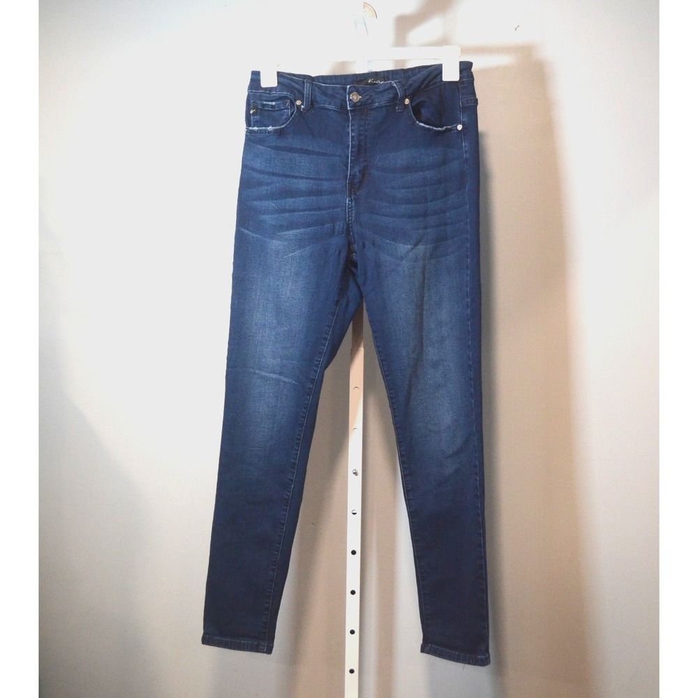 Kancan Jeans Women's Size 12 (13/30) Stretch Tapered Legs Dark Wash